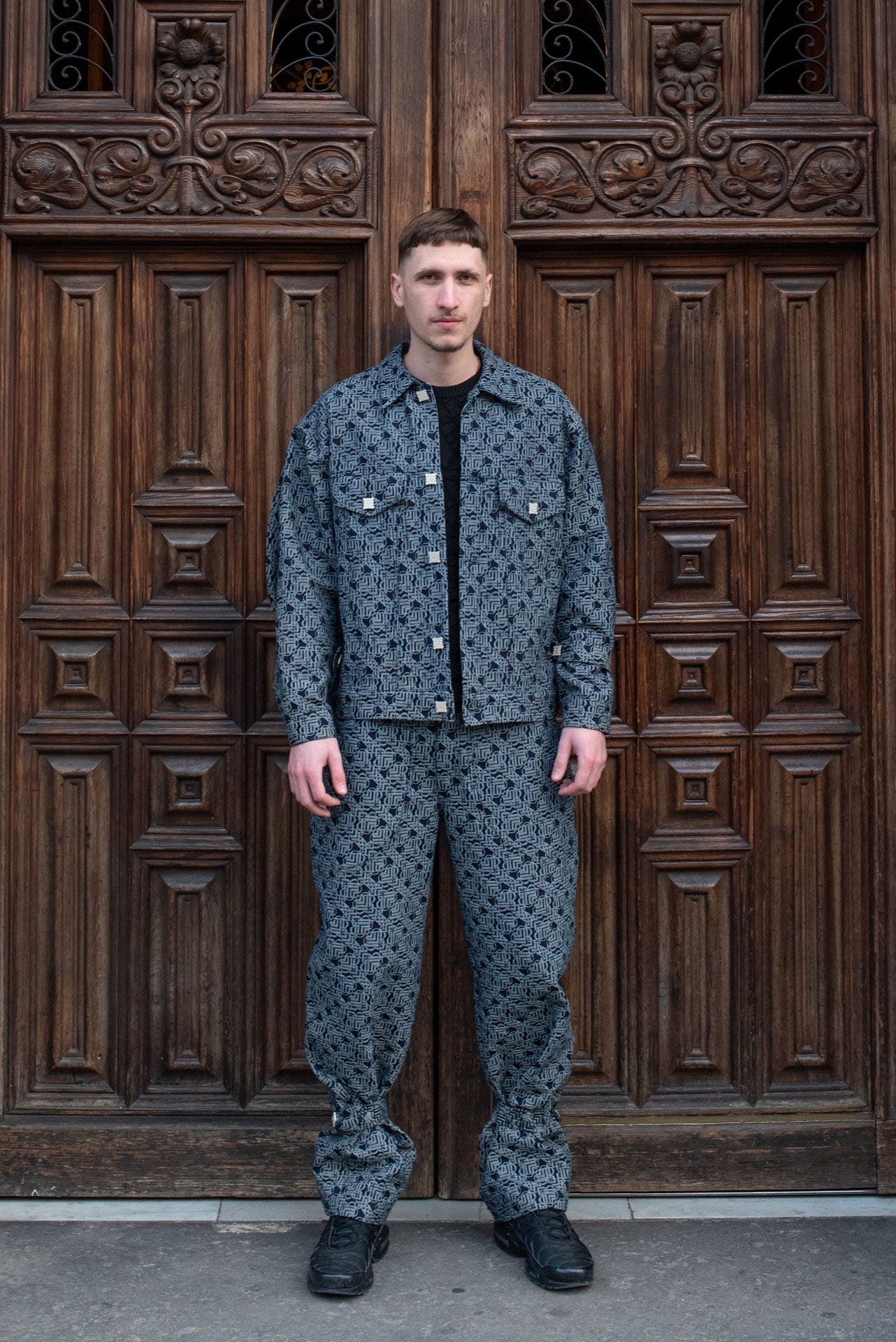 LOOK 10